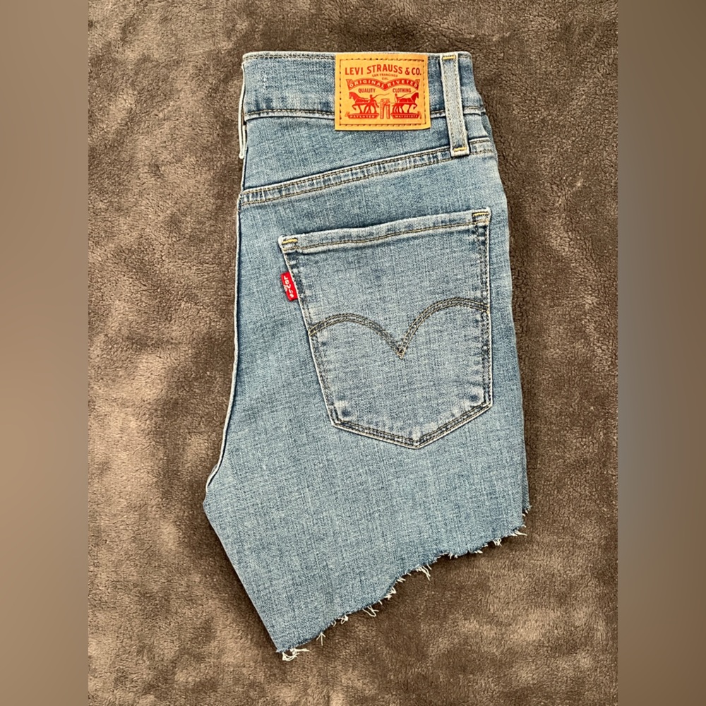 Levi distressed jean shorts, size 26